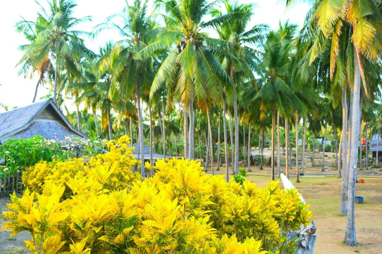 Sunari Beach Resort Selayar Matalalang Exterior foto